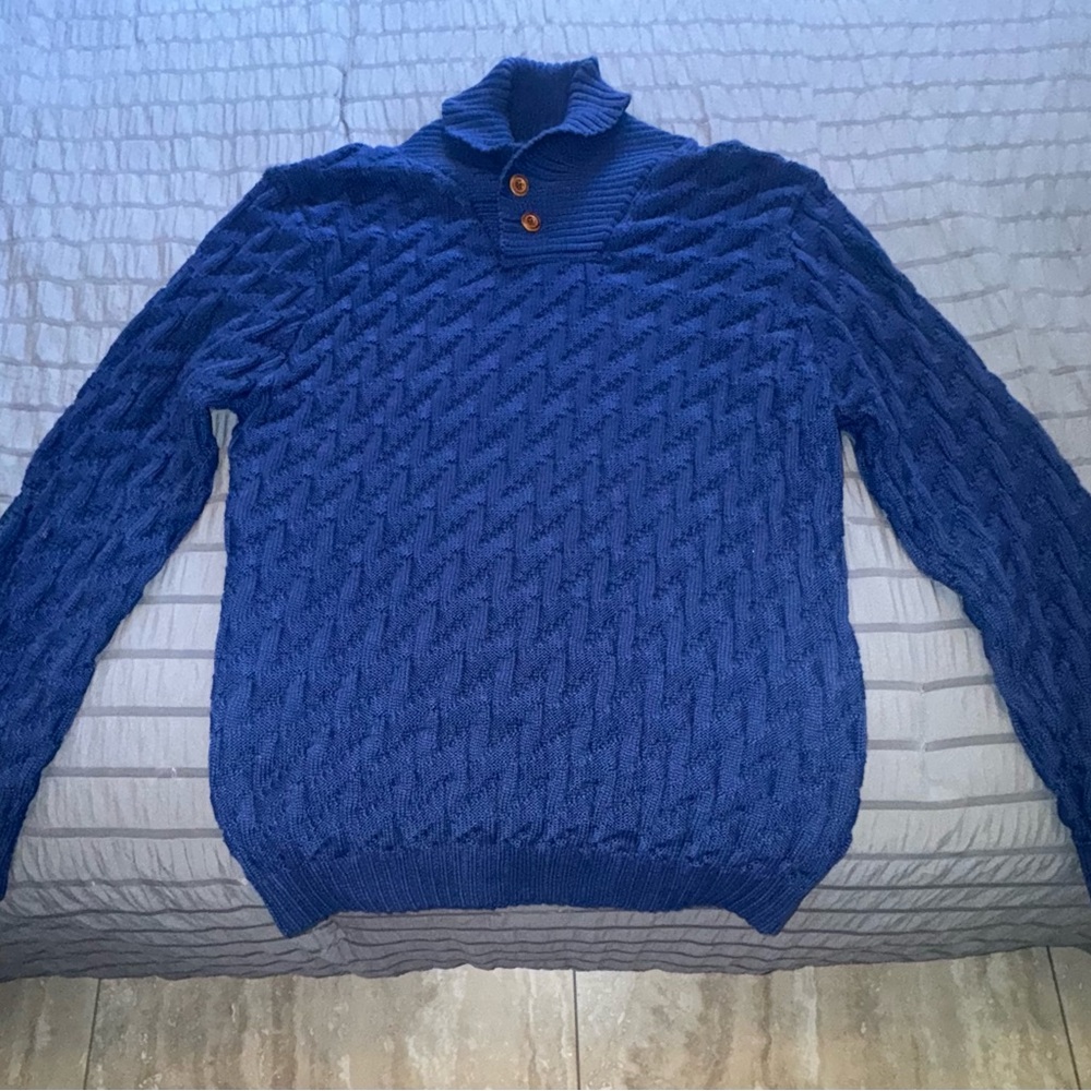 Men's Blue Cable Knit Pullover Sweater